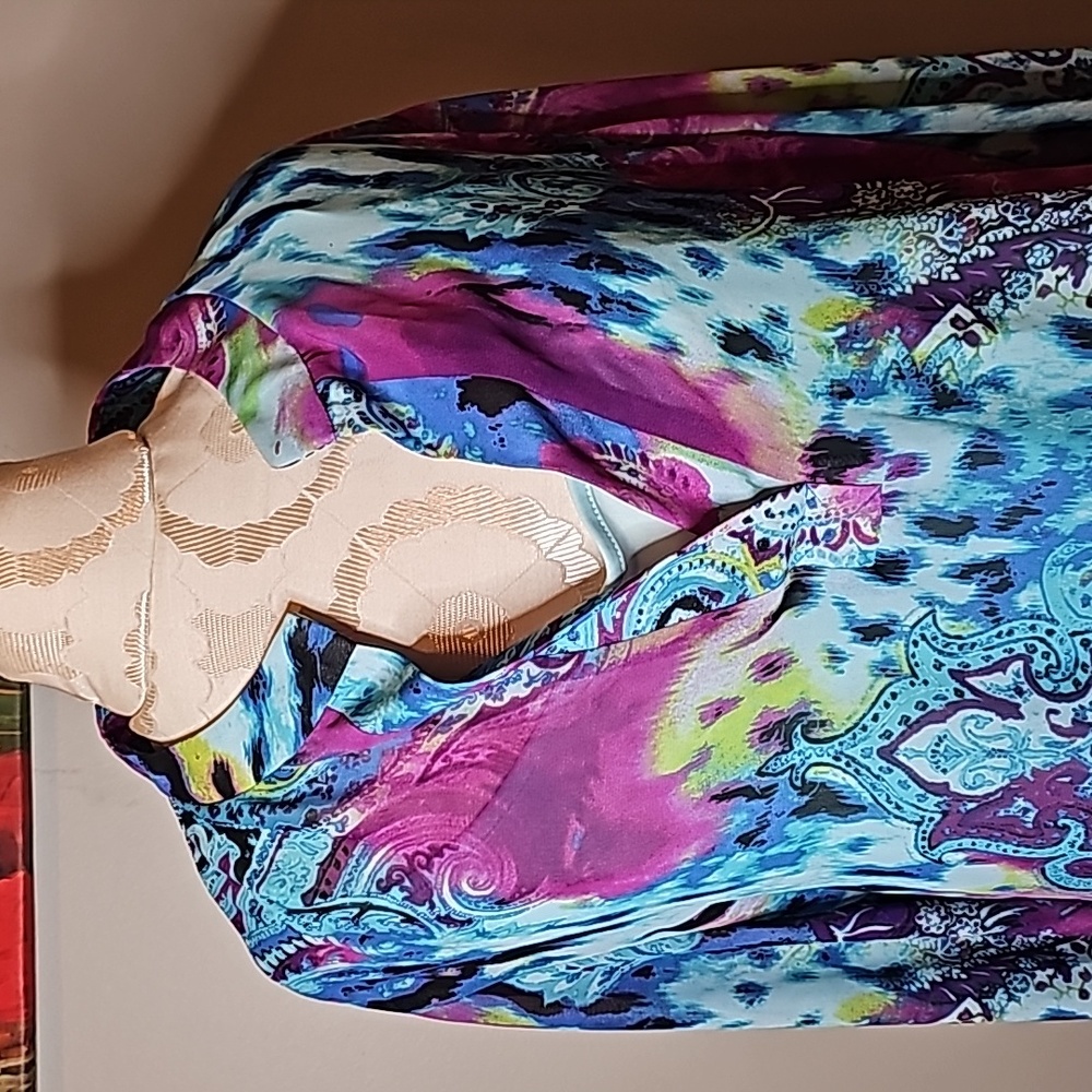 Colorful blouse - Picture 2 of 10